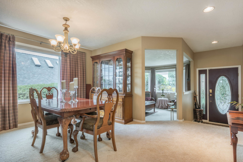 2325_Evelyn_Heights-12