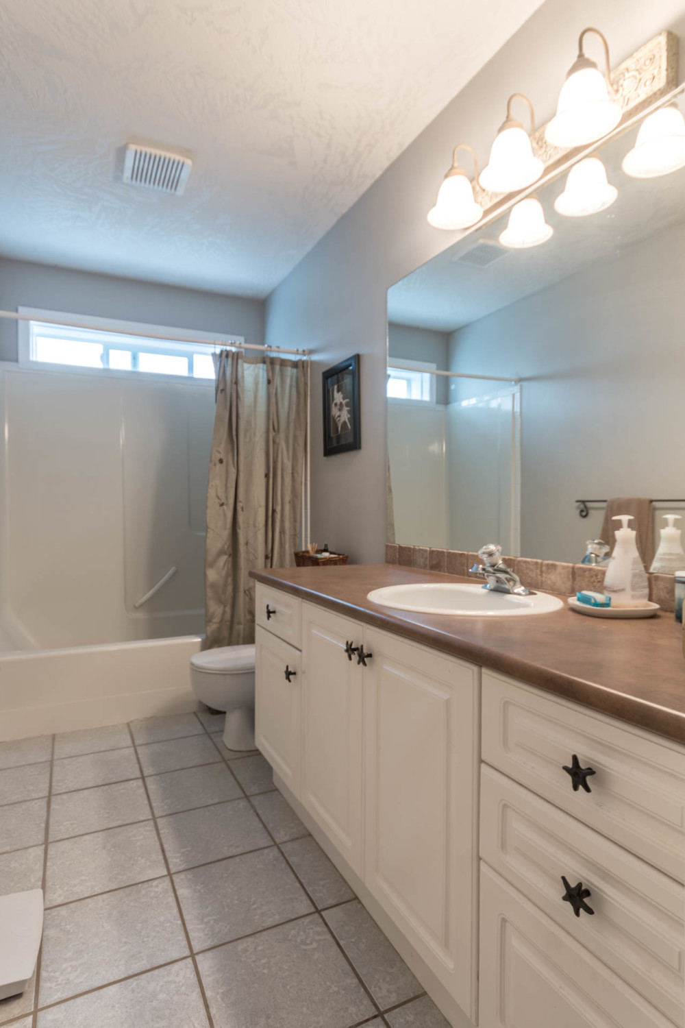 helmsing homes for sale | 2325 Evelyn Heights | Anthea Helmsing & Gay helmsing | Victoria BC